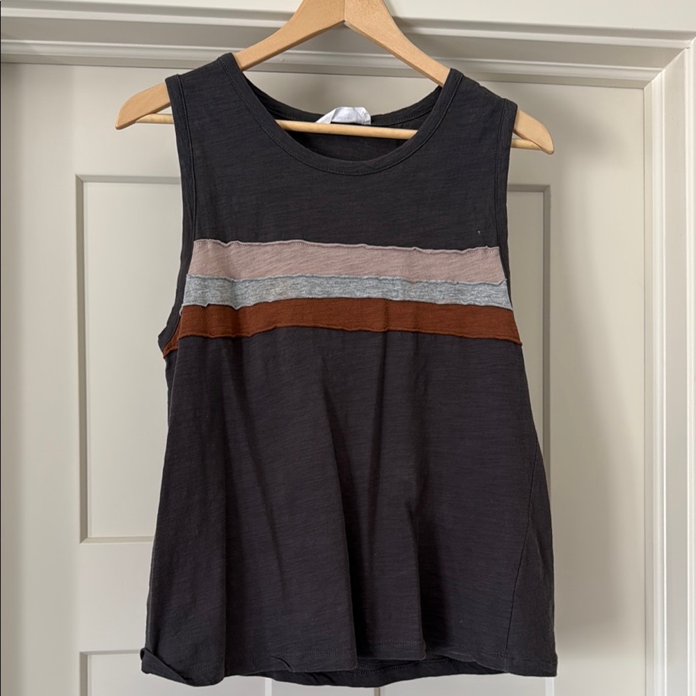 Women's Sleeveless Colorblock Top - Black, Gray, Brown